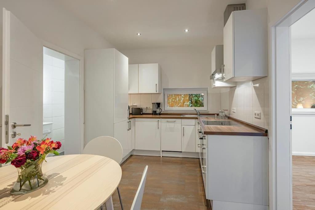 Appartement Ruhiges Haus Nahe Arena & Stadion Mit Parkmoeglichkeiten - Ac Hanse Hosting *